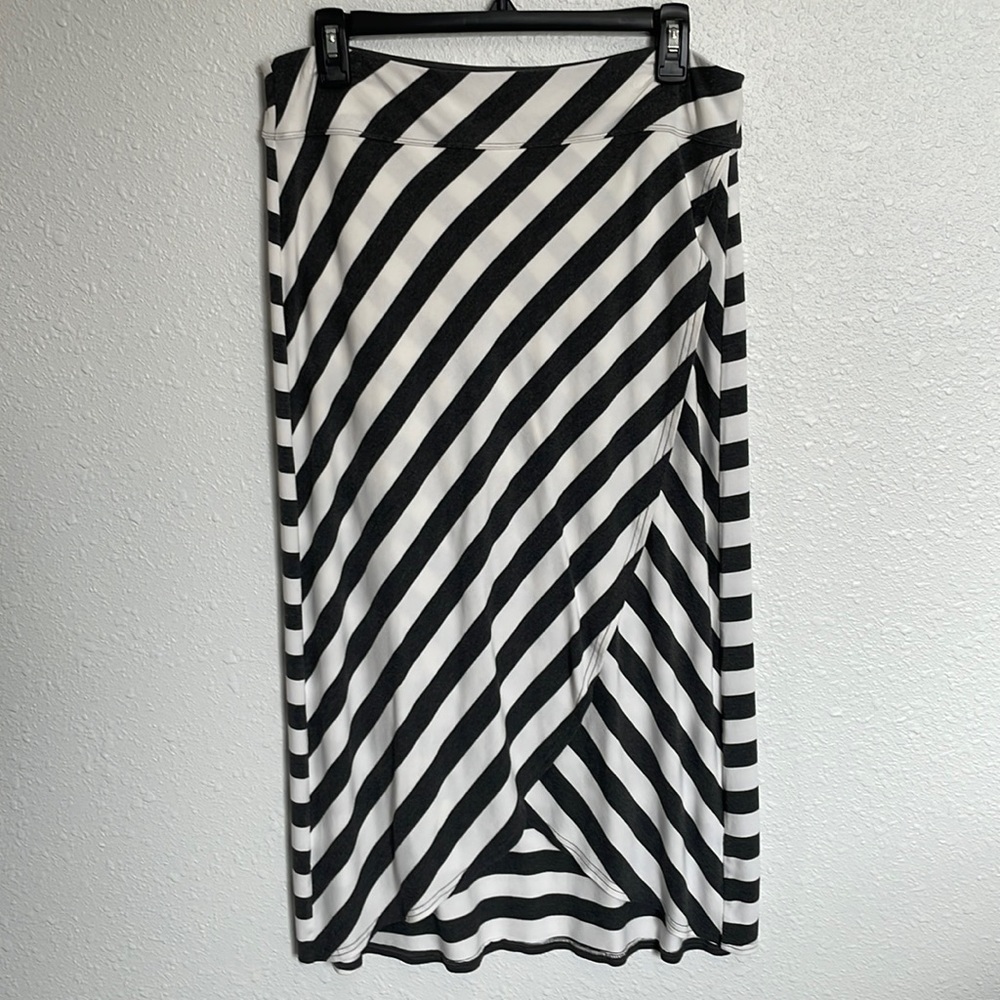 Athleta Striped Midi Wrap Skirt Charcoal Gray and White Stripes Size Medium